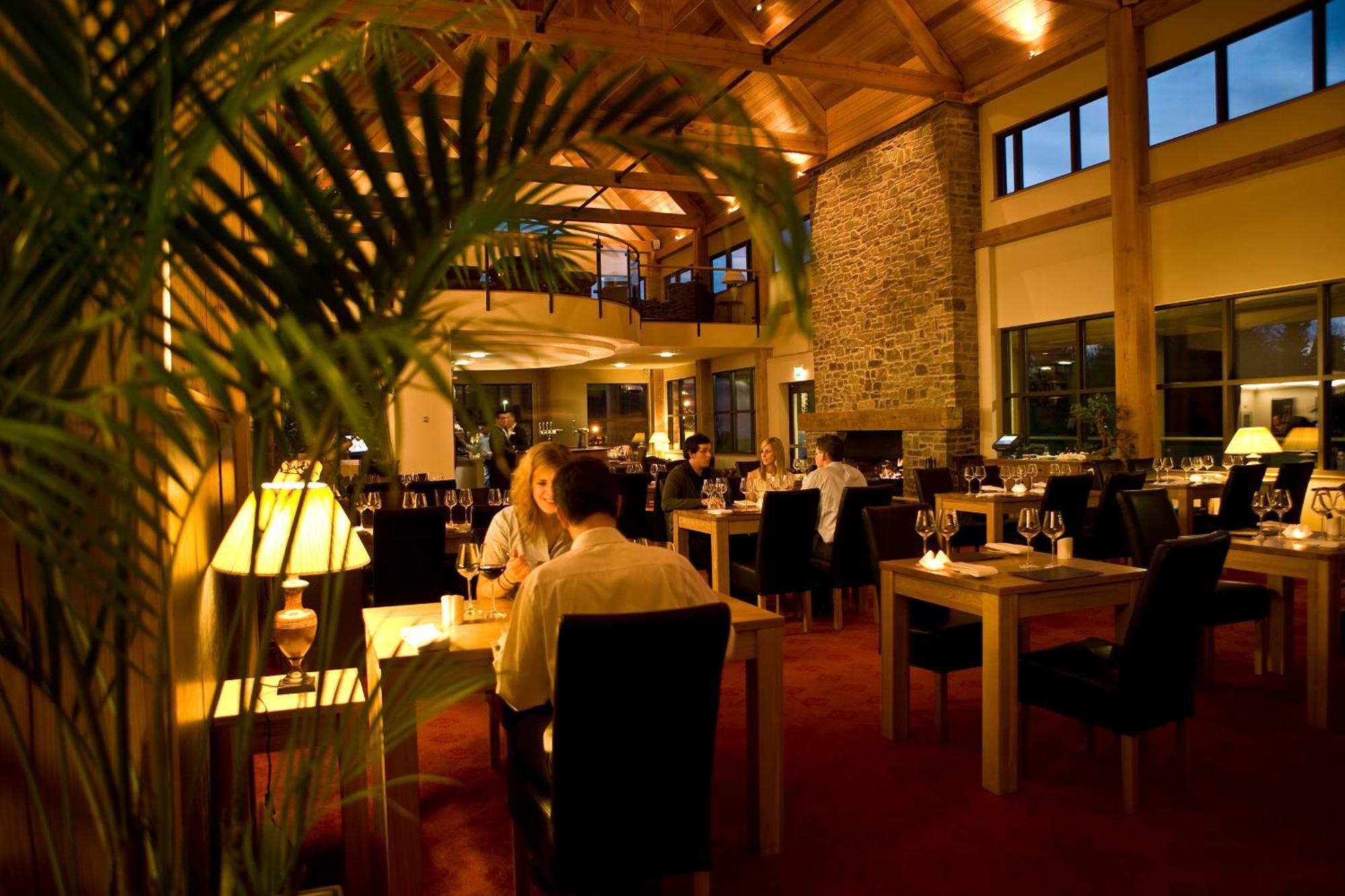 Hunter Lodges By Celtic Manor Newport  Dış mekan fotoğraf