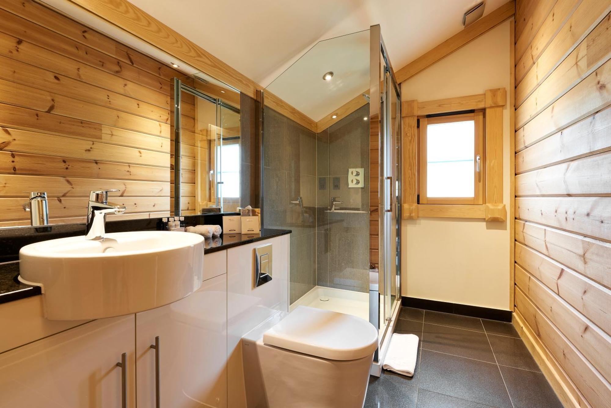 Hunter Lodges By Celtic Manor Newport  Dış mekan fotoğraf